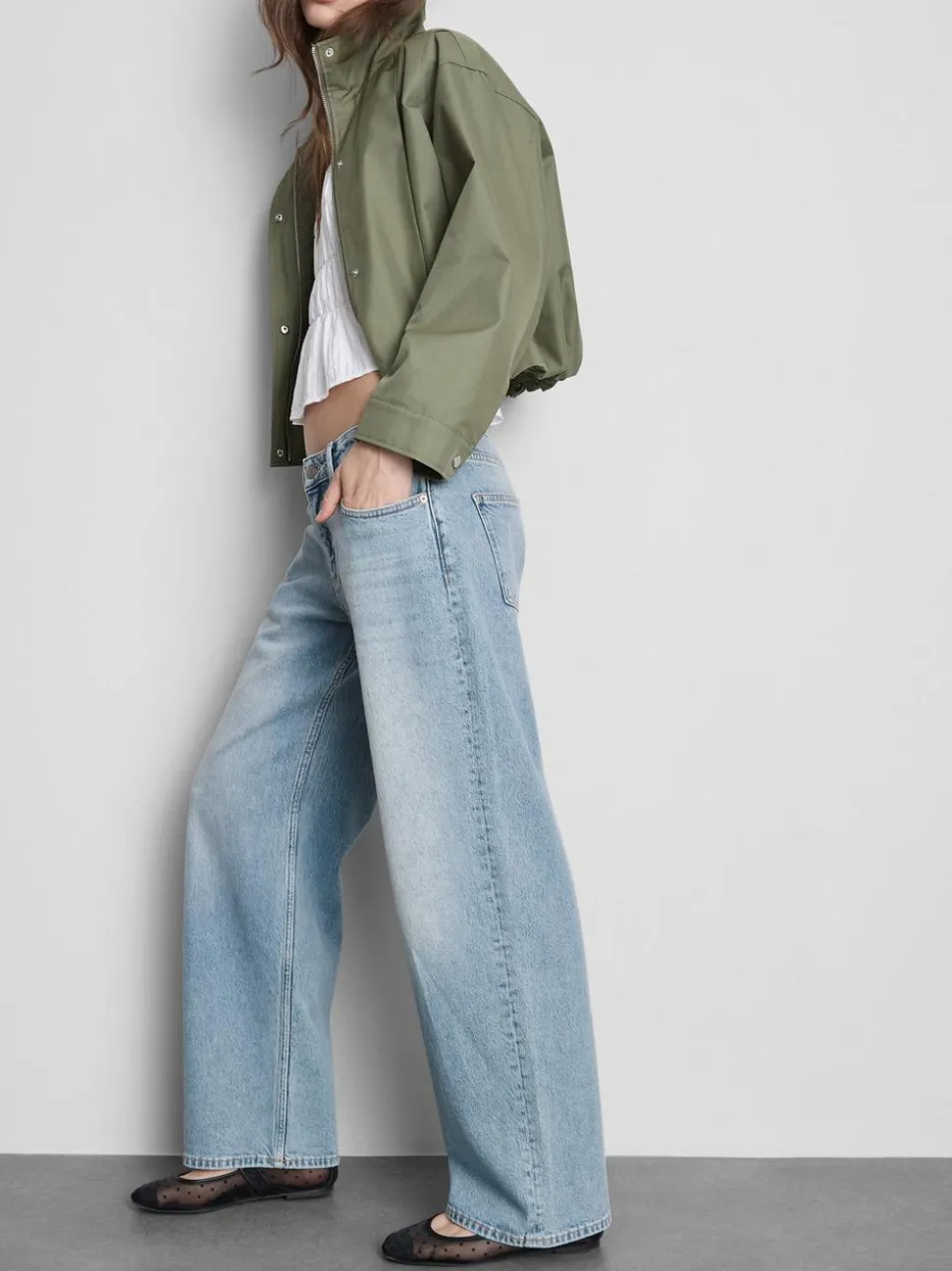 Lässige, gerade Denim-Jeans mit niedriger Leibhöhe