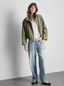 Lässige, gerade Denim-Jeans mit niedriger Leibhöhe
