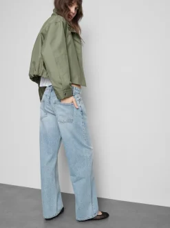 Lässige, gerade Denim-Jeans mit niedriger Leibhöhe