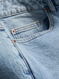 Lässige, gerade Denim-Jeans mit niedriger Leibhöhe