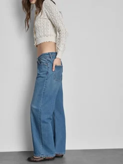 Lässige, gerade Denim-Jeans mit niedriger Leibhöhe