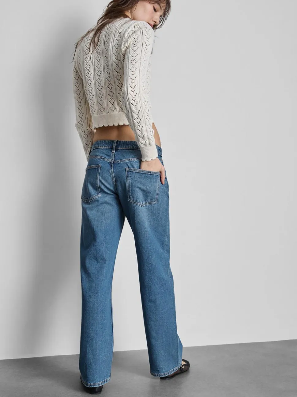 Lässige, gerade Denim-Jeans mit niedriger Leibhöhe