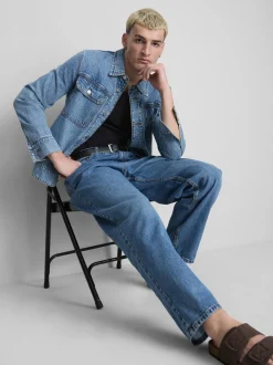 Lässige High-Waist-Jeans
