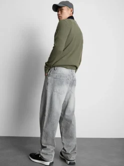 Lässige Jeans mit geradem Bein und mittlerer Leibhöhe