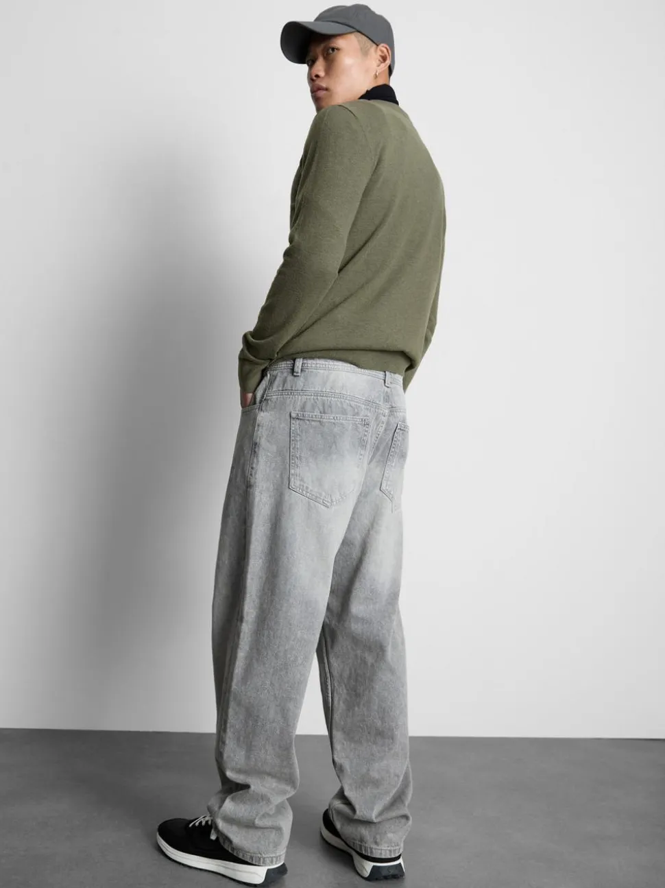 Lässige Jeans mit geradem Bein und mittlerer Leibhöhe