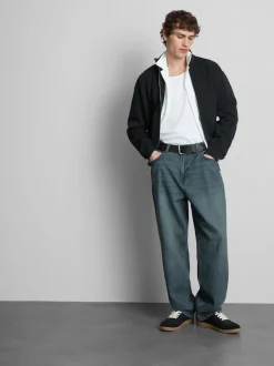 Lässige Jeans mit geradem Bein und mittlerer Leibhöhe