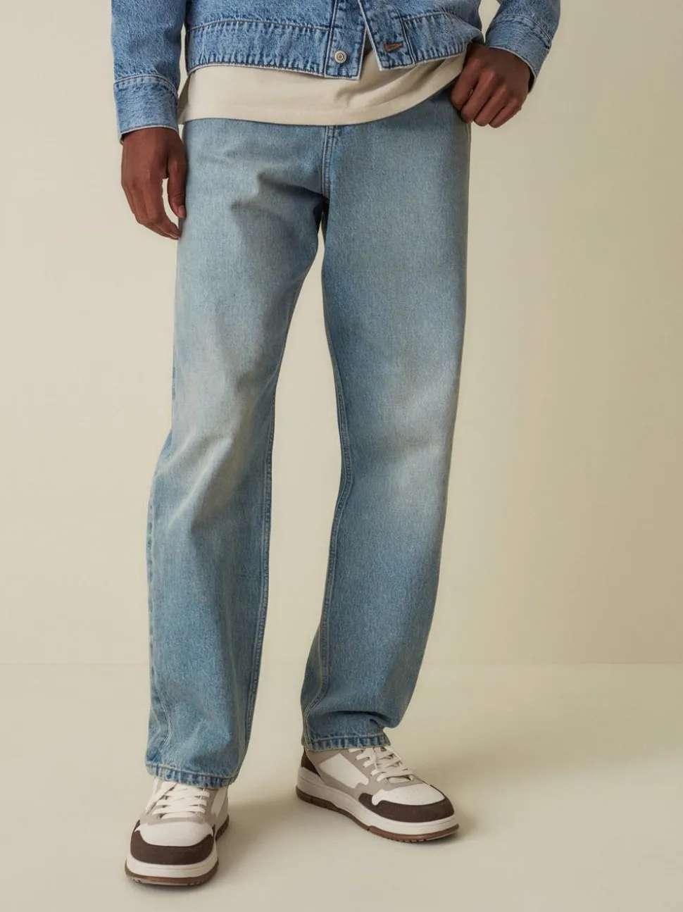 Lässige Jeans mit hohem Bund