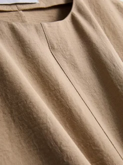 Lässiges Rundhalsshirt aus atmungsaktivem Stoff