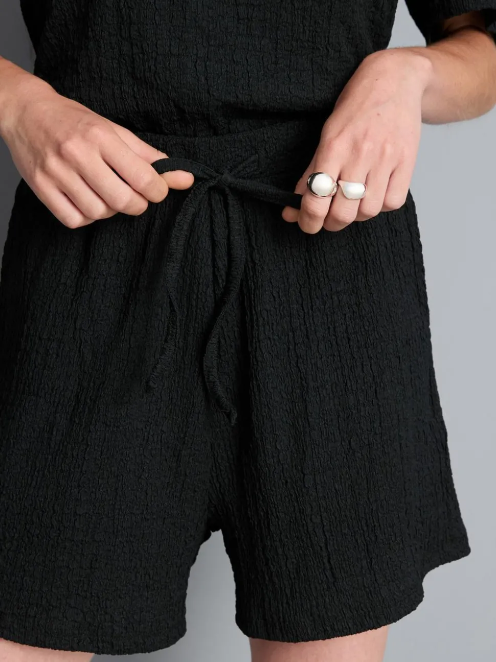 Lässige strukturierte Shorts