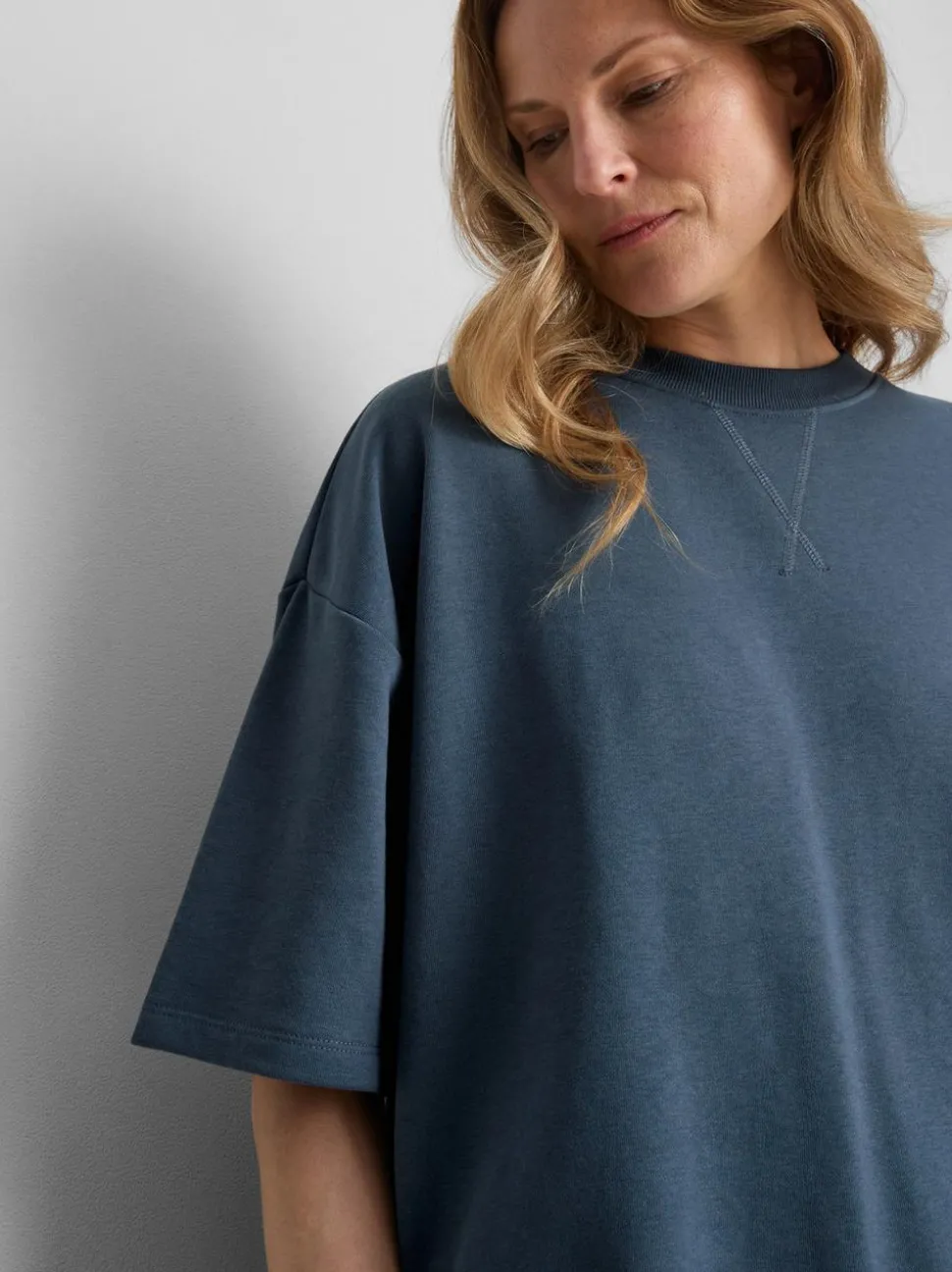 Lässiges T-Shirt mit hohem Baumwollanteil