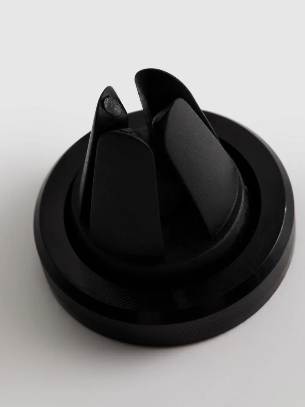 Magnetische Handyhalterung fürs Auto