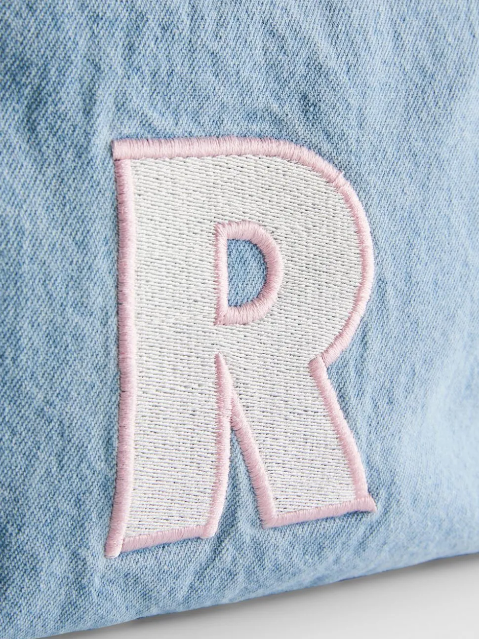 Make-up-Tasche aus Denim mit Initiale