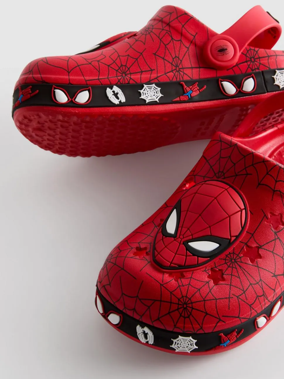 „Marvel Spider-Man“ Clogs mit leuchtender Sohle