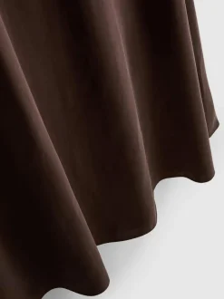 Midikleid in Säulenform