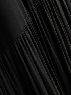 Midikleid mit tiefer Taille