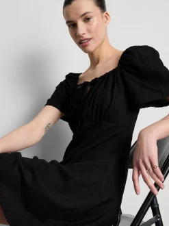 Milchmädchen-Minikleid in Knitteroptik