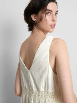 Minikleid mit V-Ausschnitt in Knitteroptik