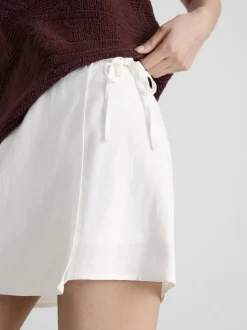 Mini-Skort aus Leinengemisch seitlich zum Binden
