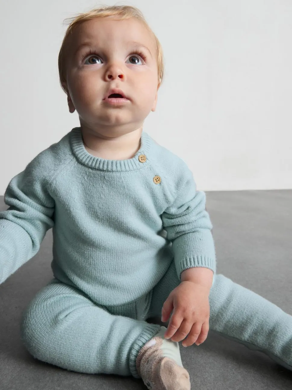 0–18 Monate | Pullover und Strickleggings für Neugeborene im Set