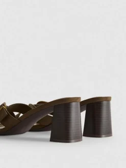 Mules mit Blockabsatz und Schnalle
