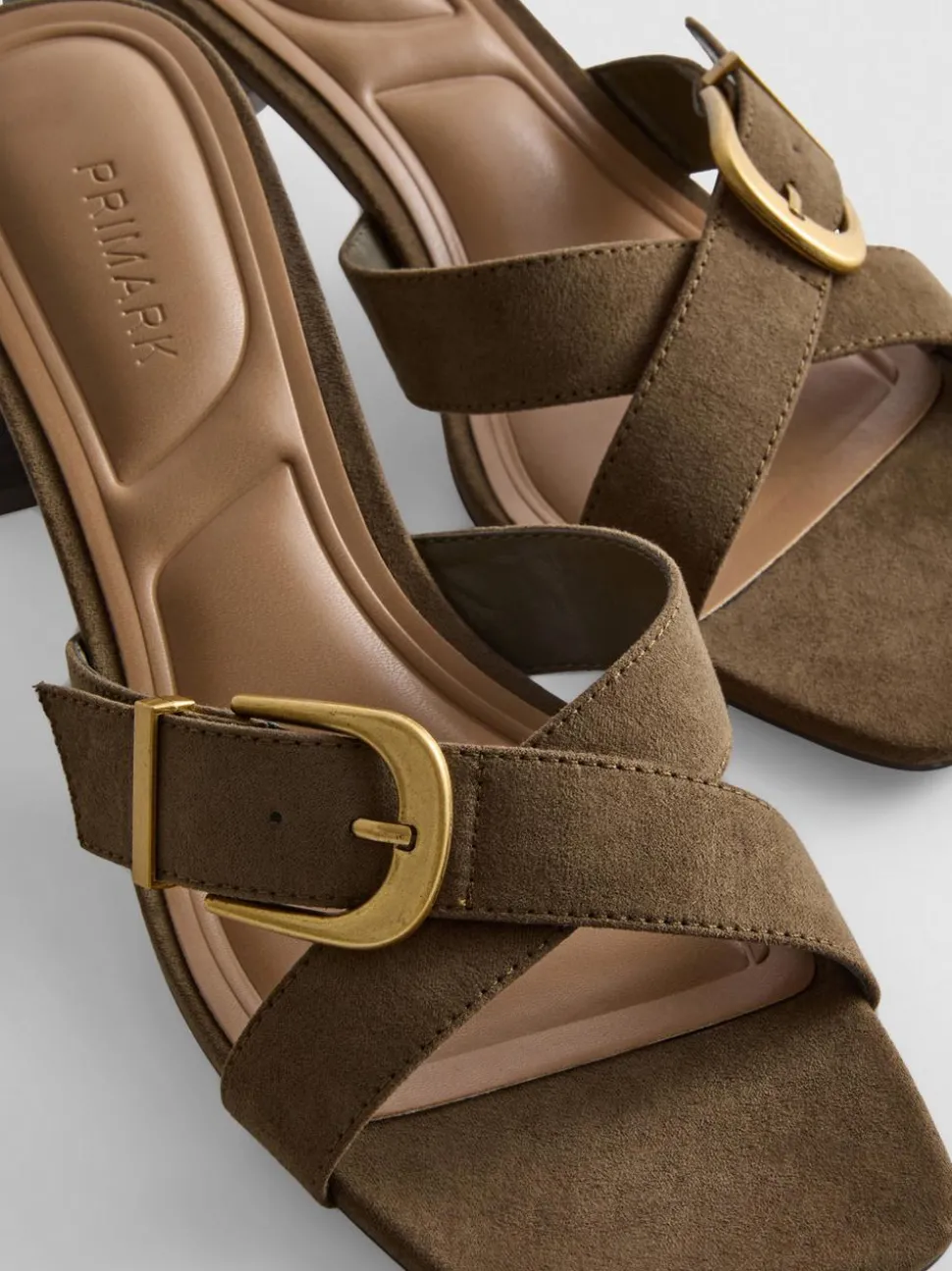 Mules mit Blockabsatz und Schnalle
