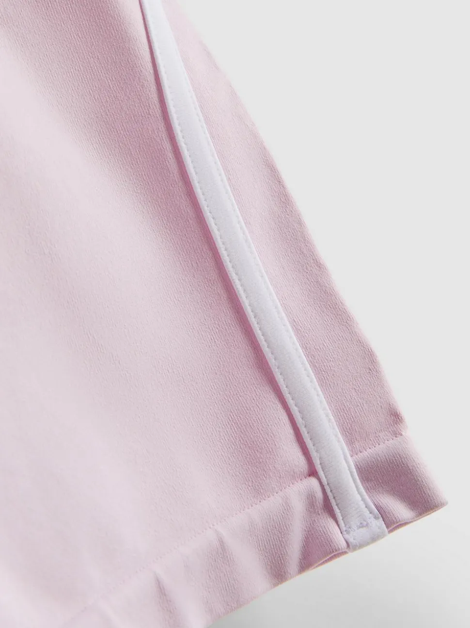 Nahtlose, figurformende Active-Shorts