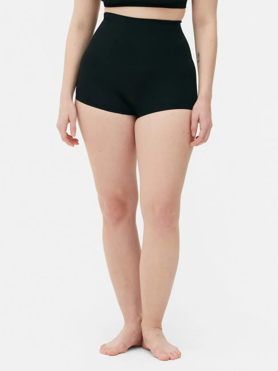 Nahtlose, figurformende Shorts