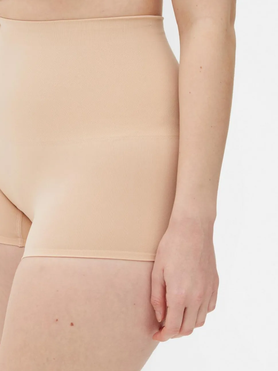Nahtlose, figurformende Shorts