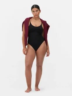 Nahtloser, figurformender Body