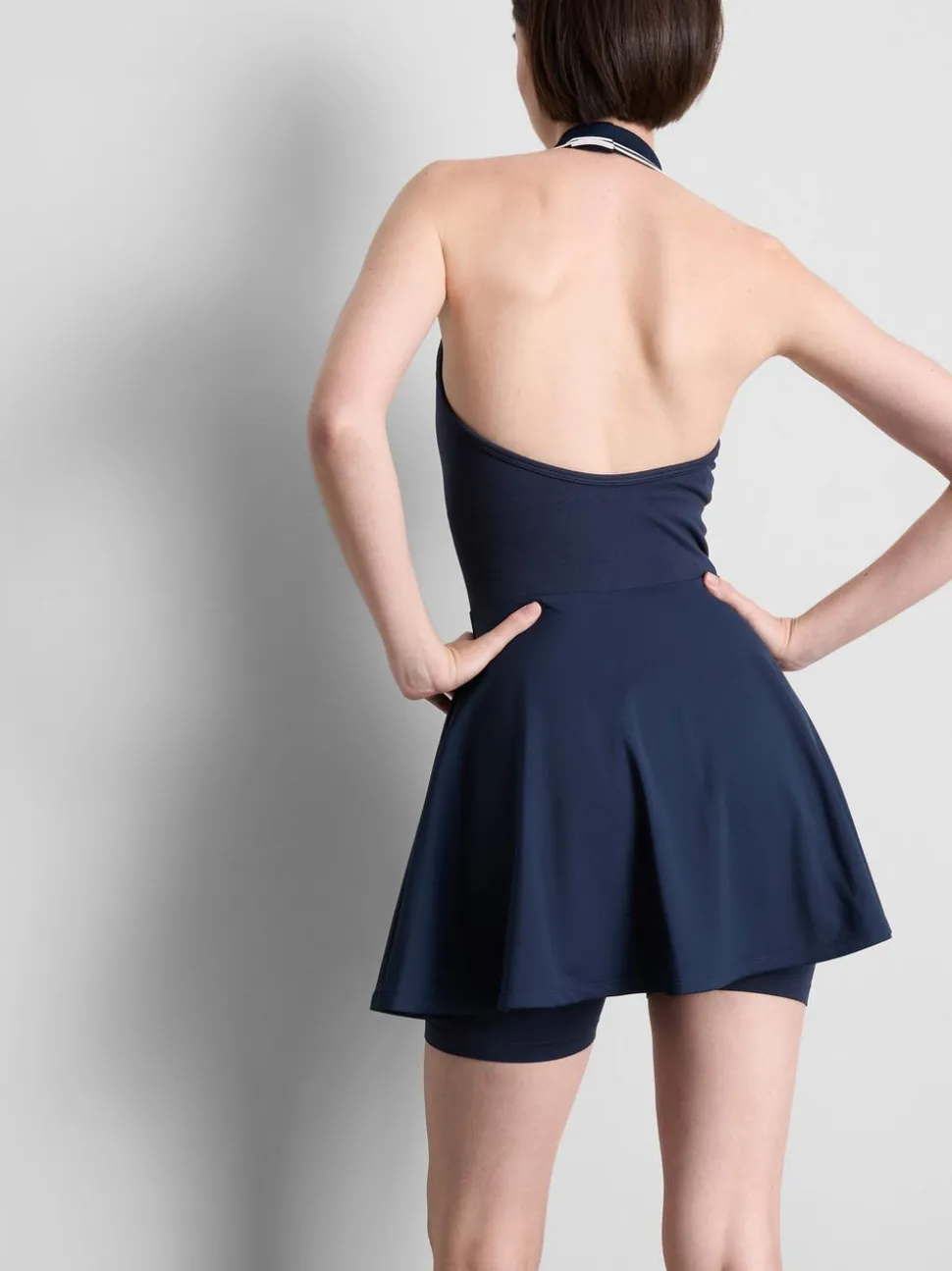 Nahtloses „Prince“ Mini-Tenniskleid