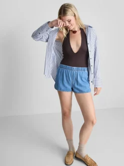 Neckholder-Body mit tiefem Dekolleté