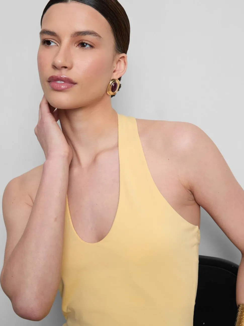 Neckholder-Top mit hohem Baumwollanteil