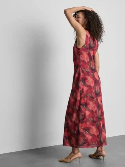 Netzstoff-Maxikleid mit Schlüssellochausschnitt und Blumenmuster
