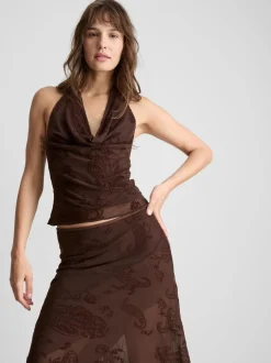 Netzstoff-Top mit Paisleymuster und Neckholder