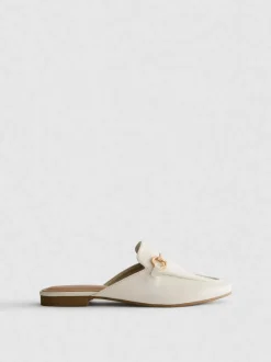 Offene Kunstleder-Loafer mit Trensen-Detail