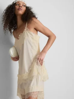 „Paula Echevarría“ Satin-Trägertop mit Spitzenbesatz