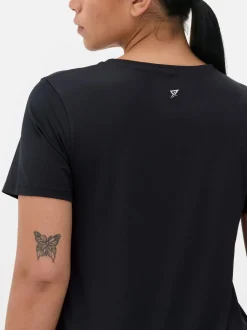 Performance-T-Shirt mit abgerundetem Saum