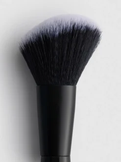 PS... Abgeschrägter Bronzerpinsel