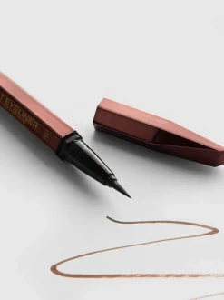 PS… Pro Eyeliner mit Filzspitze
