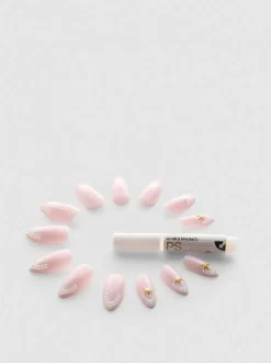 PS… Pro spitze Kunstnägel mit Gel-Effekt
