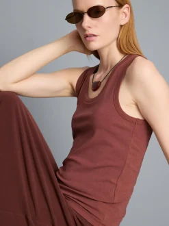 Racerback-Tanktop mit U-Ausschnitt