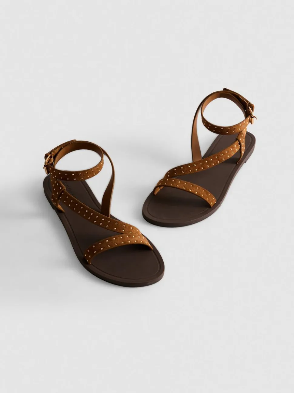Riemchensandalen mit Nieten