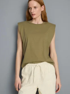 Ärmelloses T-Shirt mit Schulterpolstern