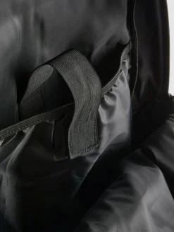 Rucksack mit Reißverschlussfach