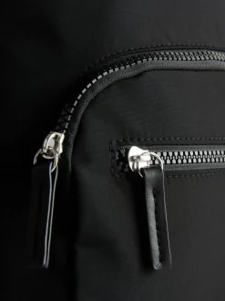Rucksack mit Reißverschlussfach