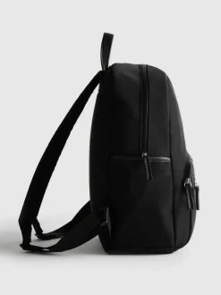 Rucksack mit Reißverschlussfach
