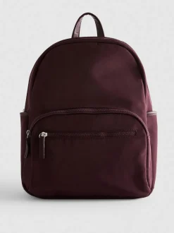 Rucksack mit Reißverschlussfach