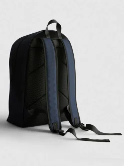 Rucksack mit Reißverschlussfach