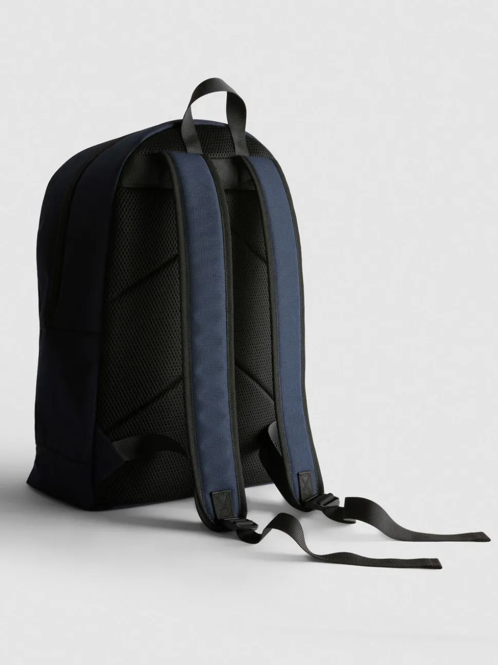 Rucksack mit Reißverschlussfach