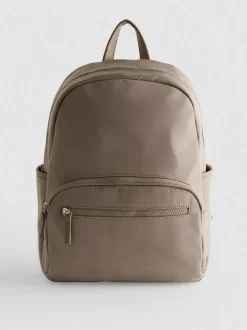 Rucksack mit Reißverschlussfach